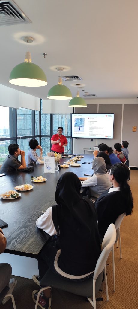mahasiswa belajar red hat